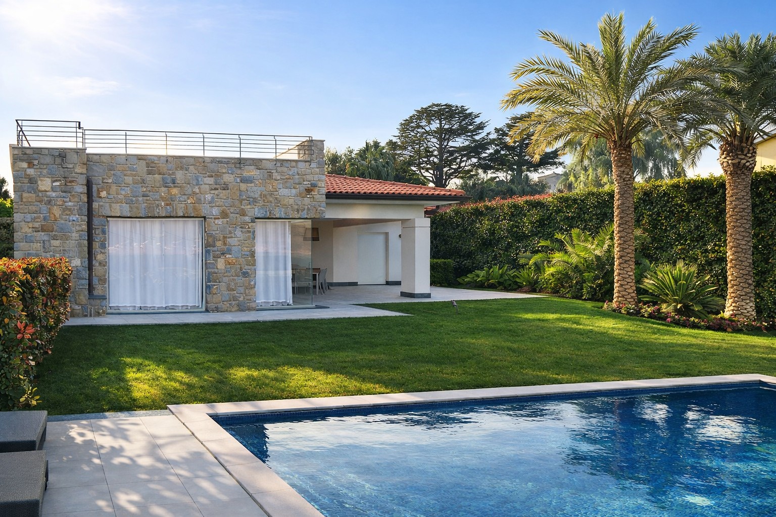 Progetto di diversi edifici residenziali ispirati all'architettura tradizionale ligure di origine agricola realizzati principalmente nella Liguria di ponente  - conclusi