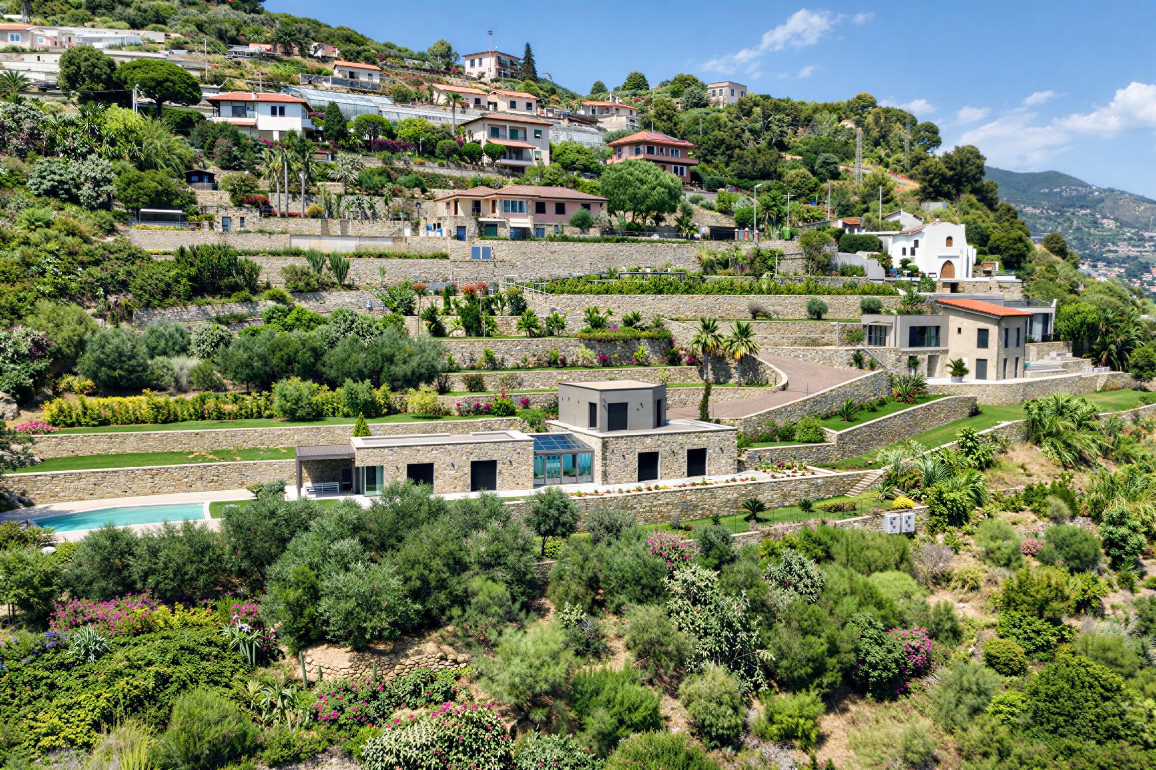 Progetto di n. 2 fabbricati residenziali monofamiliari - Bordighera (IM) - 2024 - conclusi