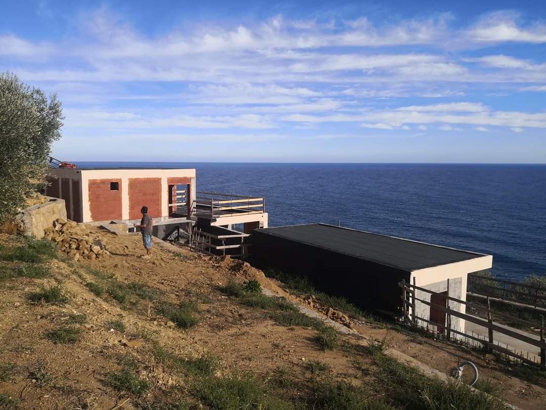 Progetto di n. 2 fabbricati residenziali monofamiliari - Bordighera (IM) - 2024 - conclusi