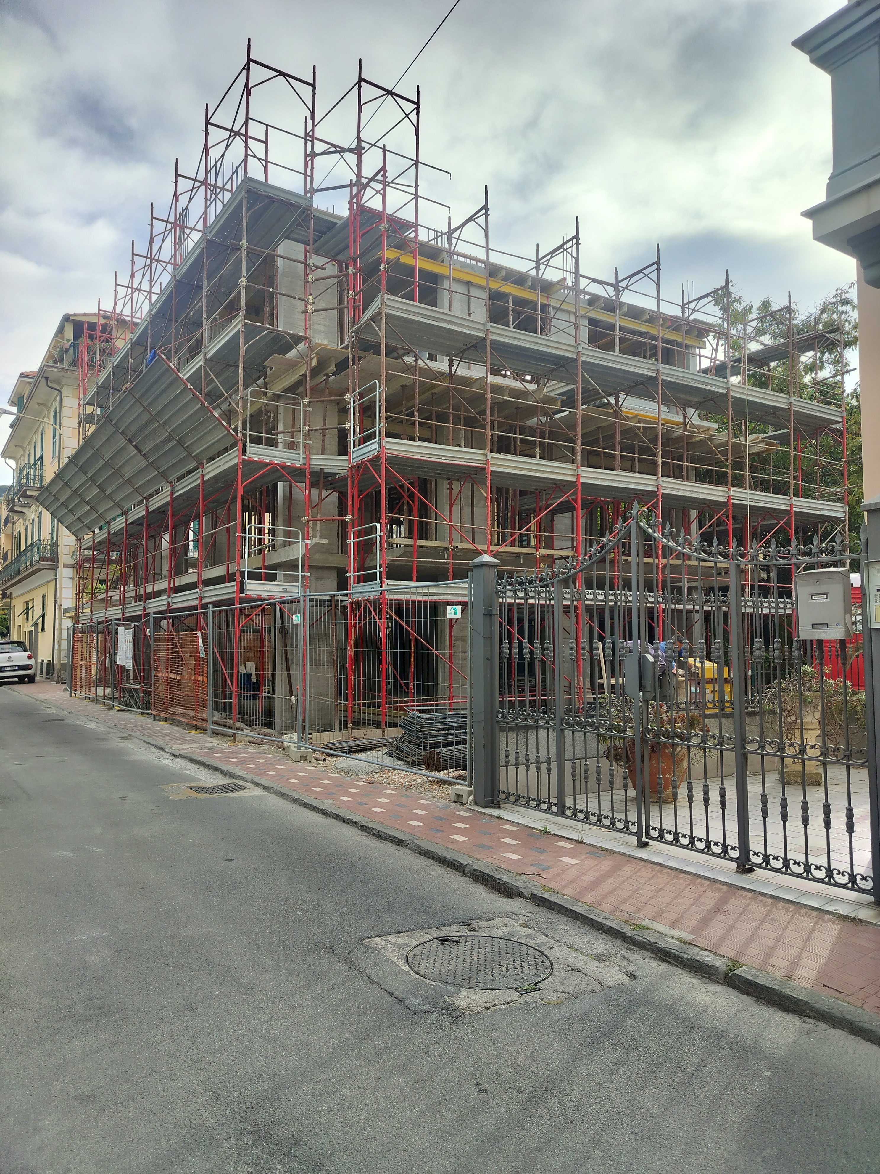 Progetto di edificio residenziale - Bordighera (IM) - 2025\2026 - in costruzione